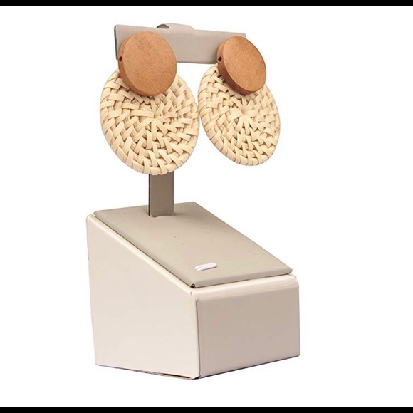 NWT Rattan button earrings - Picture 3 of 4